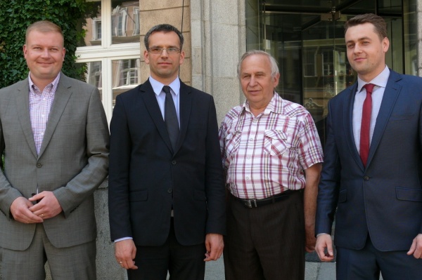  W. Zembaczyński, K. Drynda, R. Kirstein, S.Batko