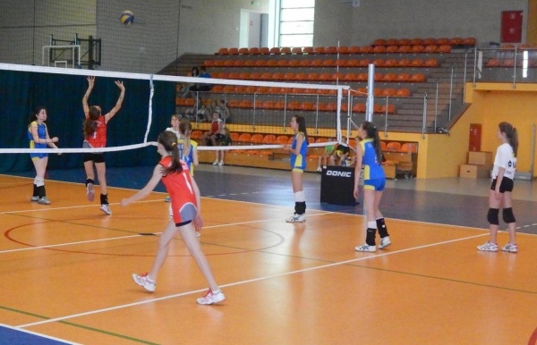 Turniej Piłki Siatkowej Dziewcząt z okazji Dni Niemodlina 2015
