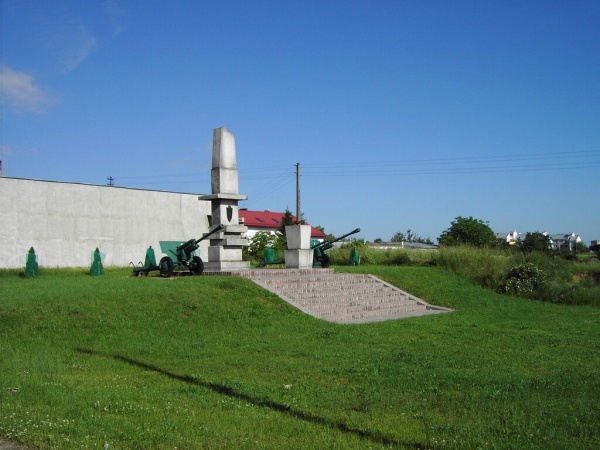 Pomnik w Skoroszycach