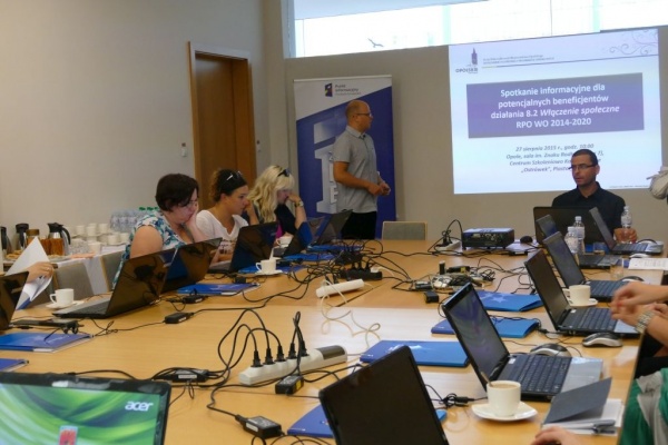 Spotkanie informacyjne dla potencjalnych beneficjentów działania 8.2 Włączenie społeczne w ramach RPO WO 2014-2020, fot. Monika Antczak