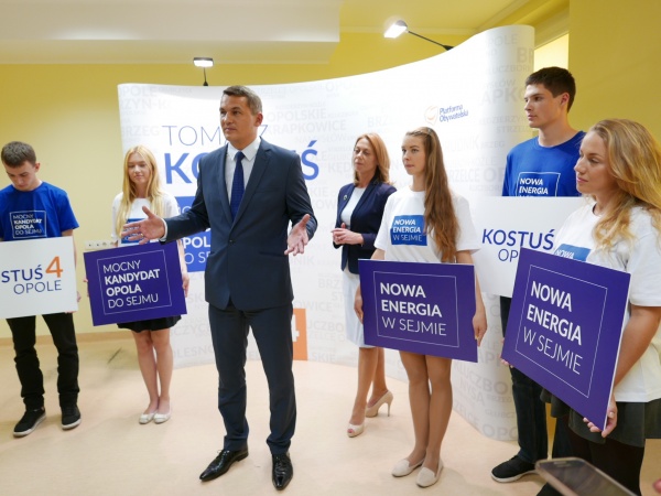 Tomasz Kostuś w swoim sztabie wyborczym