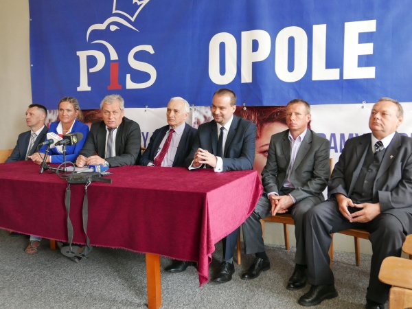 Pierwsza dziesiątka kandydatów PiS do Sejmu i kandydaci do Senatu