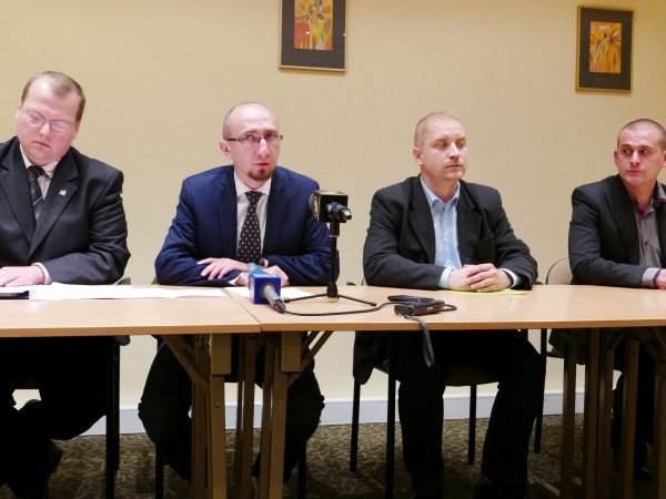 Od lewej: Mirosław Patoła, Rafał Łężny, Łukasz Szewczyk, Grzegorz Sobota