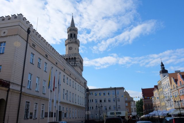 Konflikt na linii prezydent Opola - urząd marszałkowski Bo miejscy radni Koalicji Obywatelskiej sprzeciwili się podwyżkom