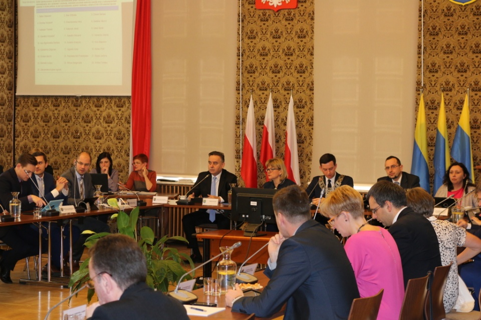 Sesja Rady Miasta ws. powiększenia Opola
