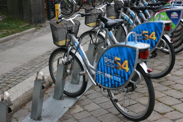 Elektrozamki i nie dla rowerów elektrycznych - opolski oficer rowerowy o miejskiej wypożyczalni jednośladów