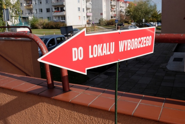 SLD poza opolską radą miasta, były radny lewicy z rekordowym poparciem. Poranne komentarze Radia Opole