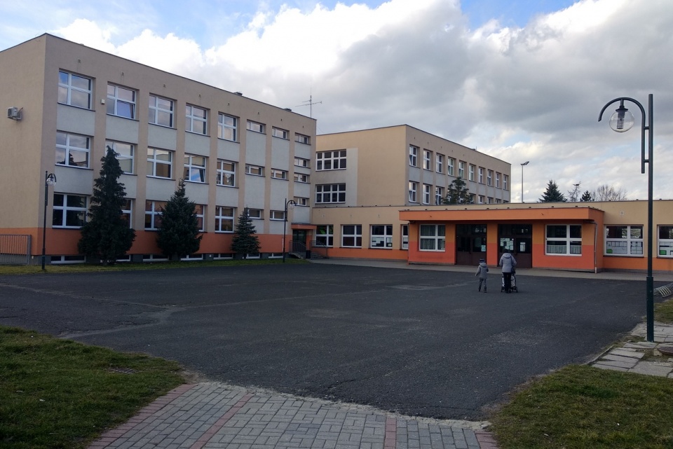 Publiczna Szkoła Podstawowa numer 7 w Strzelcach Opolskich [fot. A. Pospiszyl]