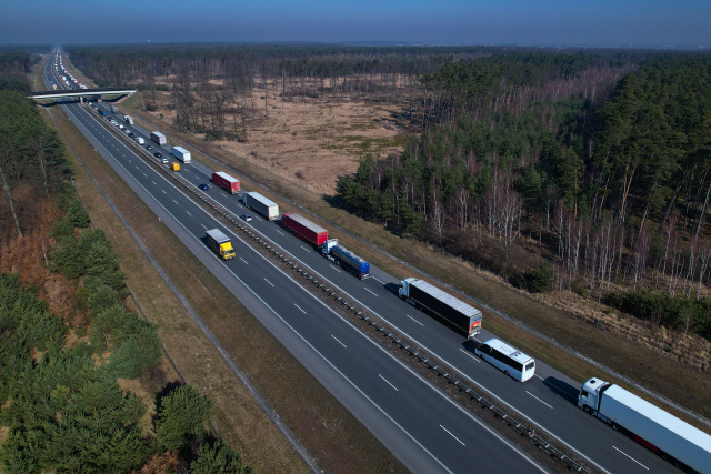 Odblokowano autostradę A4 po zderzeniu trzech samochodów między węzłami Kędzierzyn-Koźle a Strzelce Opolskie