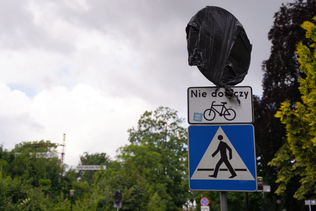 Potrącenie na pasach. Policja apeluje o rozwagę