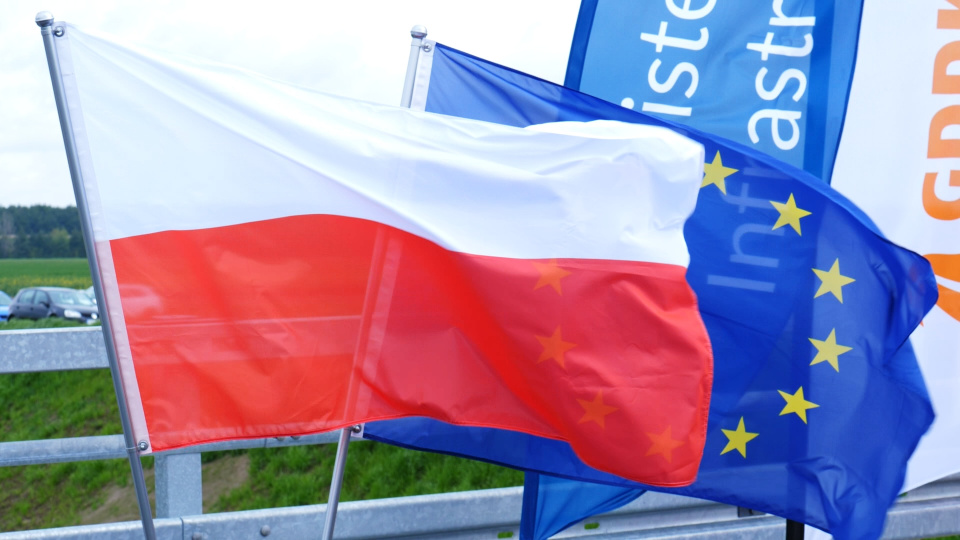 Flaga Polski i Uni Europejskiej [fot. archiwum]