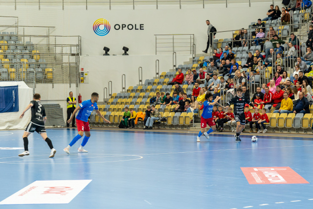 Futsal: Dreman Exlabesa Opole Komprachcice powalczy o punkty z AZS-em Katowice