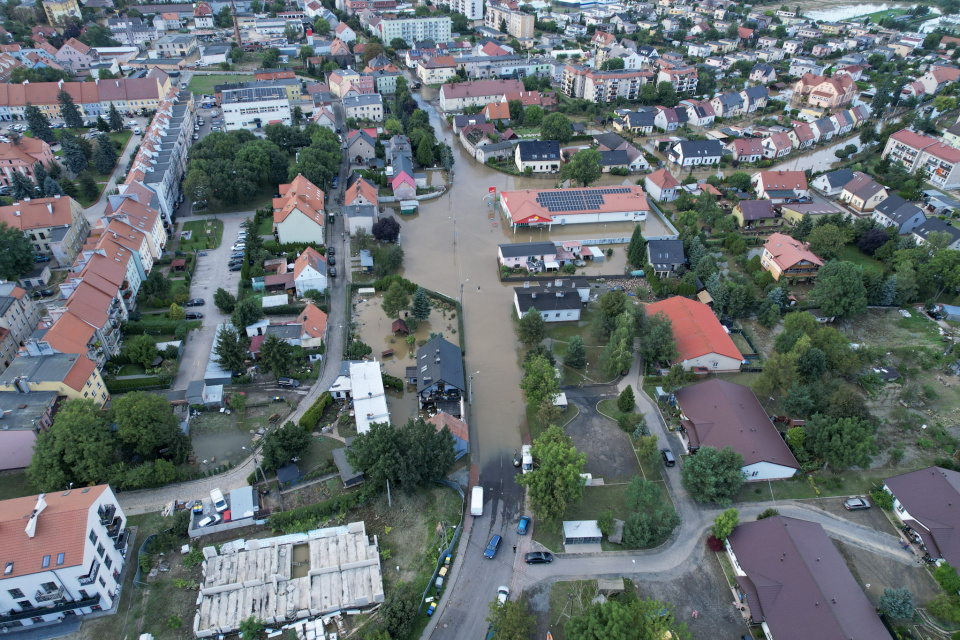 Powódź w Lewinie Brzeskim [fot. Jarosław Madzia]