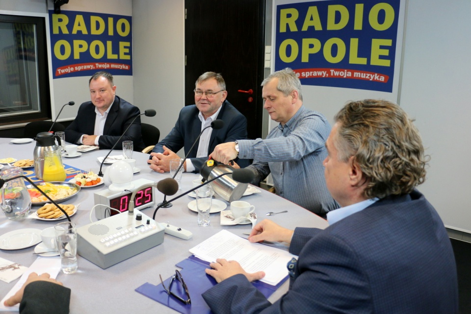 Od lewej: Paweł Grabowski, Antoni Konopka, Sławomir Kłosowski i Zbigniew Górniak. Niedzielna Loża Radiowa (11.12.2016) [fot. Justyna Krzyżanowska]