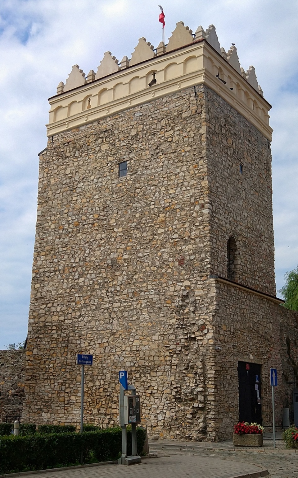 Wieża Bramy Górnej, zwana Krapkowicką Basztą [fot. Barbara Tyslik]