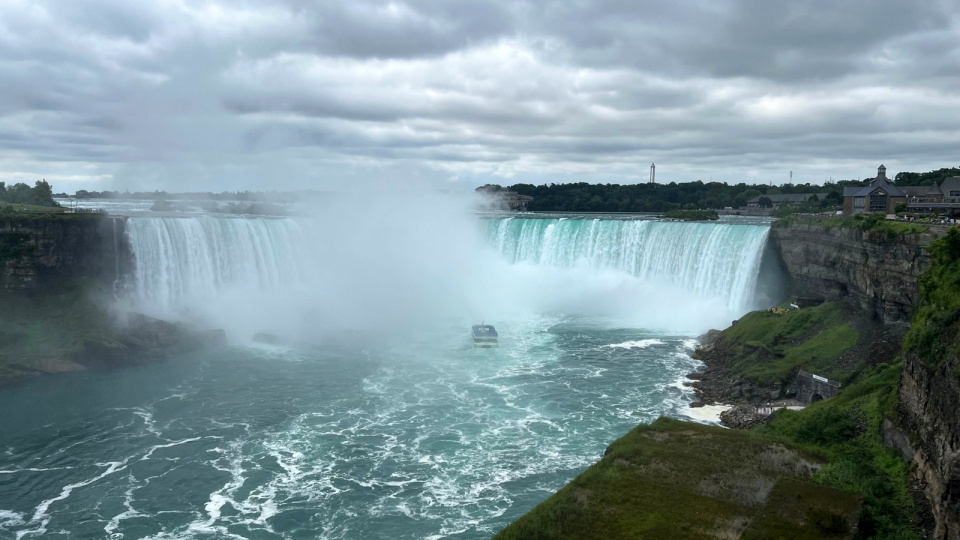 Wodospad Niagara na granicy Kanady i USA- widok na Horseshoe [fot. Janusz Słodczyk]