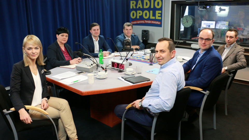 Od lewej: Justyna Marcińska, Agnieszka Radlak, Tomasz Kaliszan, Grzegorz Sawicki, Marcin Gambiec, Michał Nowak i Marek Kawa [fot. Justyna Krzyżanowska]