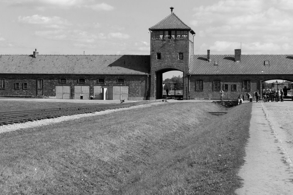 Auschwitz-Birekanu KL [pixabay.com]