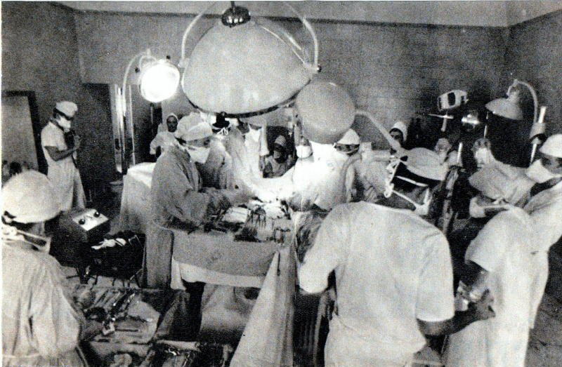 Operacja transplantacji serca 1968 [fot. Pavol Podolay, źródło: https://commons.wikimedia.org/]