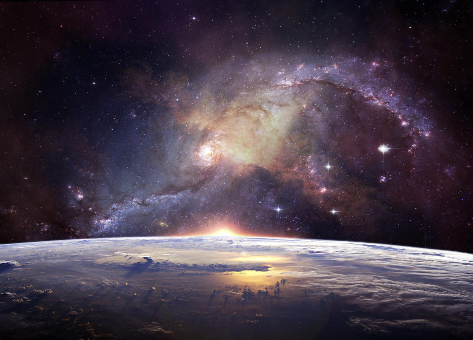 Wiadomość Arecibo to notka radiowa skierowana do potencjalnych obcych cywilizacji pozaziemskich, wyemitowana z ziemi w kosmos 16 listopada 1974 r., za pomocą radioteleskopu [fot. https://pixabay.com/pl]