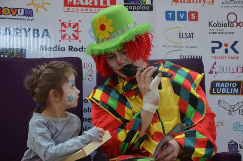 „Czytaj dzieciom, bo warto…”. Ogólnopolska akcja zachęcająca do czytania bajek dotarła do Opola [fot. Piotr Wrona]