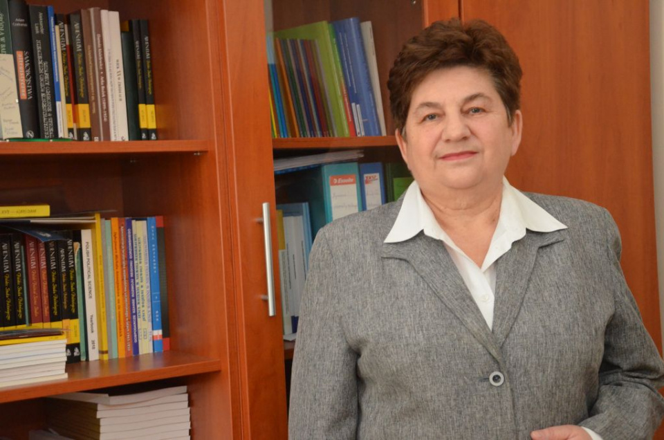 profesor Dorota Kisielewicz.