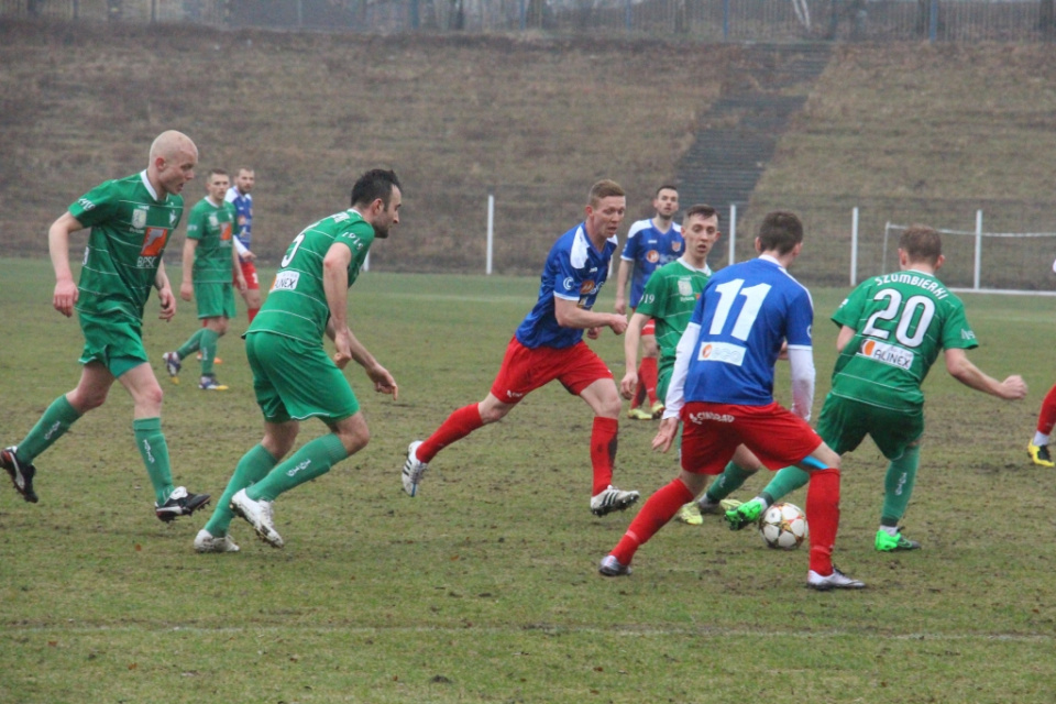 III liga. Mecz Szombierki Bytom - Odra Opole 1:2. Mecz w Bytomiu 12.03.2016 [fot. Donat Przybylski]