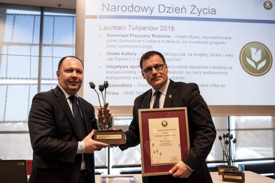 Wręczenie nagrody w Warszawie [fot.UM Nysa]