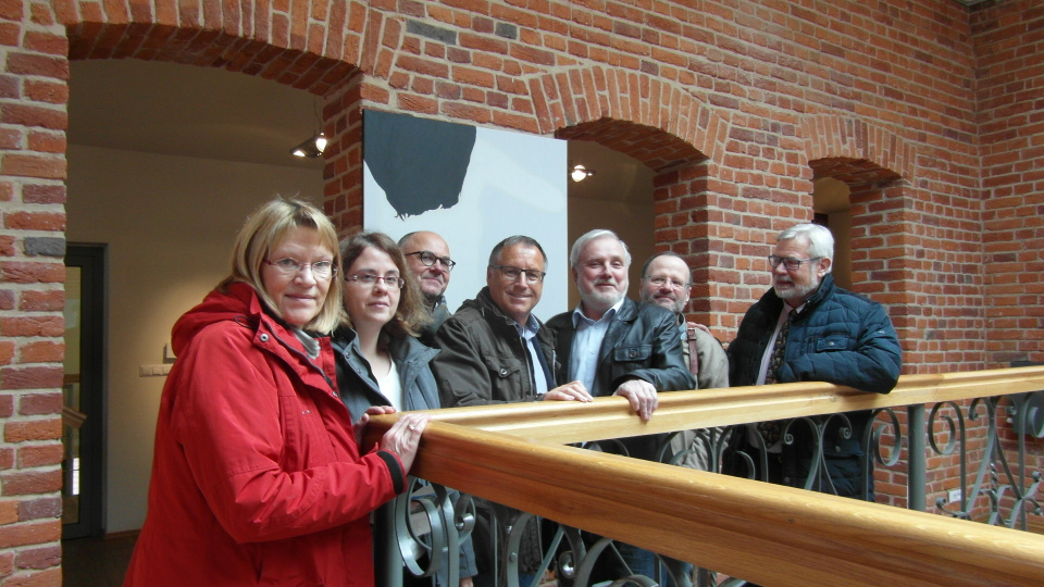 Delegacja z Northeim w Prudnickim Ośrodku Kultury. Pierwszy z prawej Friedrich Schönhütte [zdj. APiRG Prudnik]