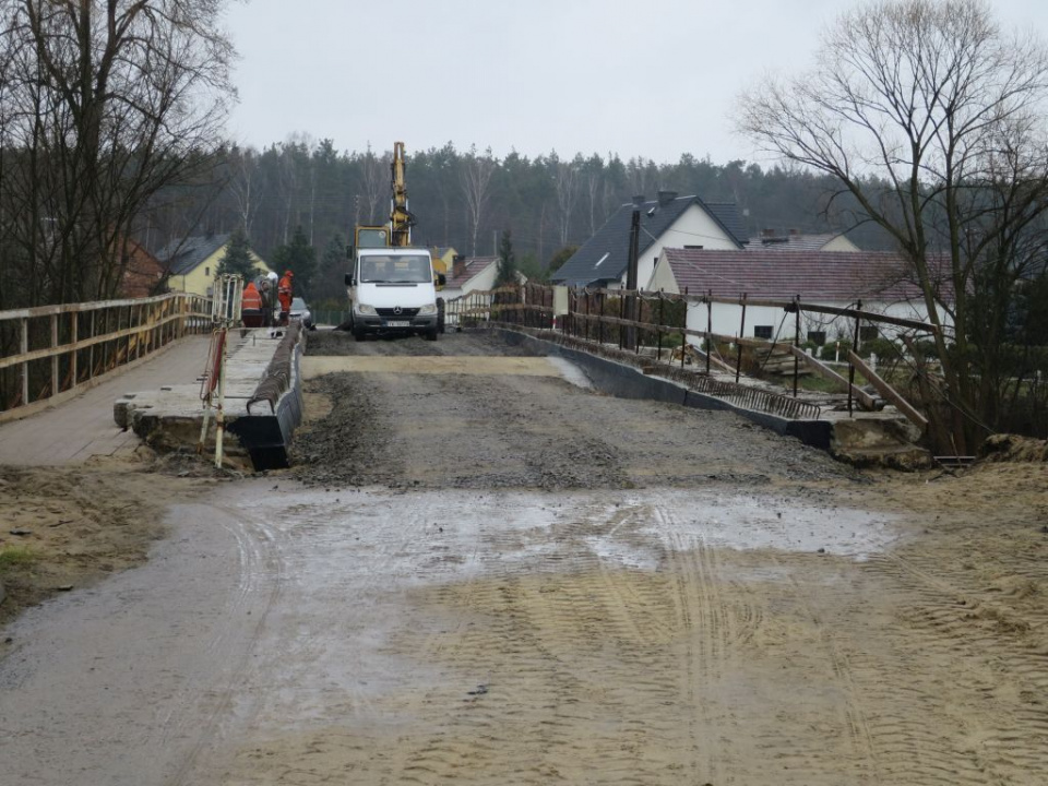 Remontowany most w Krasiejowie [ foto: Bogusław Kalisz ]