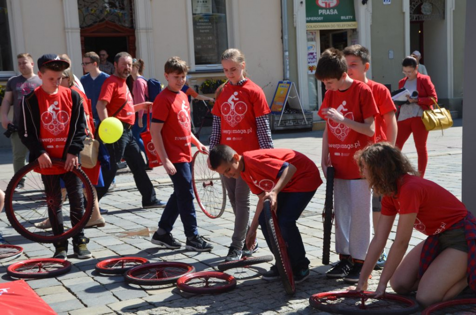 akcja rowerpomaga.pl w Opolu [fot. Piotr Wrona]