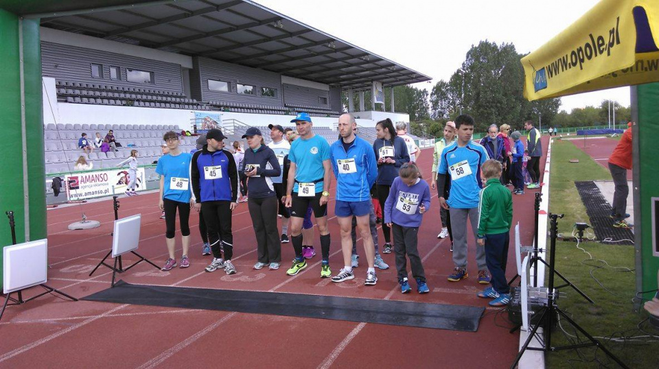 Wiosenna edycja Testu Coopera na opolskim stadionie [fot. Daria Placek]