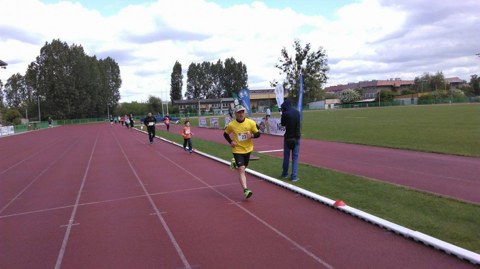 Wiosenna edycja Testu Coopera na opolskim stadionie [fot. Daria Placek]