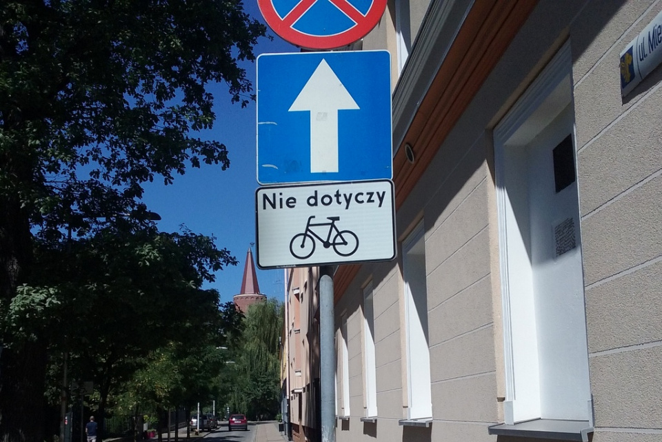 Znaki "Nie dotyczy rowerów" pojawią się na kolejnych ulicach Opola [fot. Monika Pawłowska]