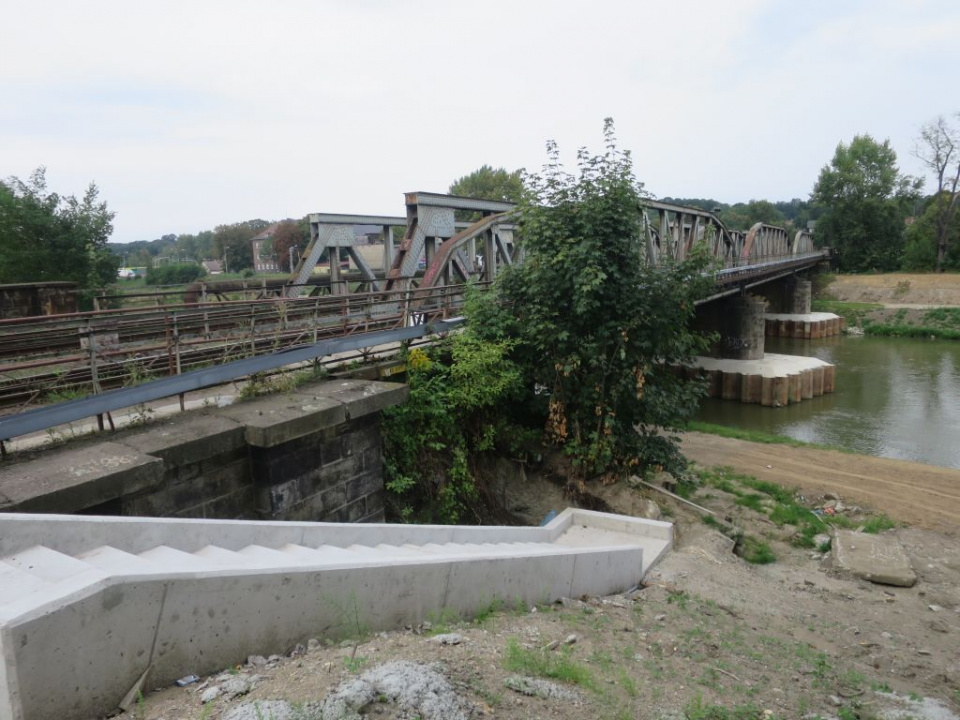 Most kolejowy na Nysie Kłodzkiej [fot.Dorota Kłonowska]