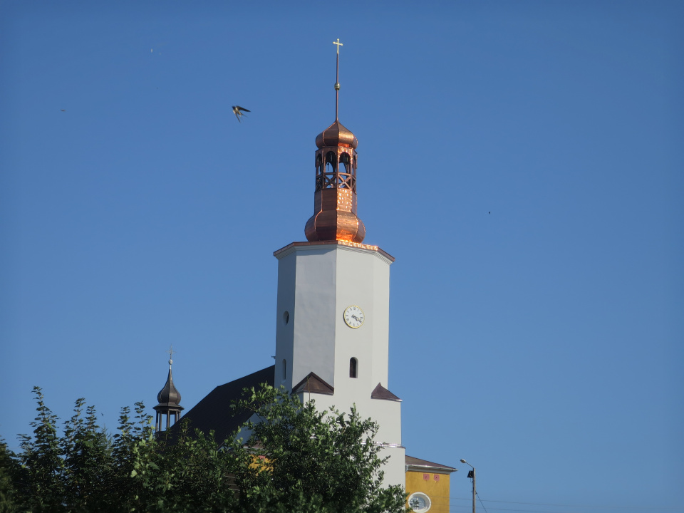 Nowa wieża kościoła w Bogdanowicach