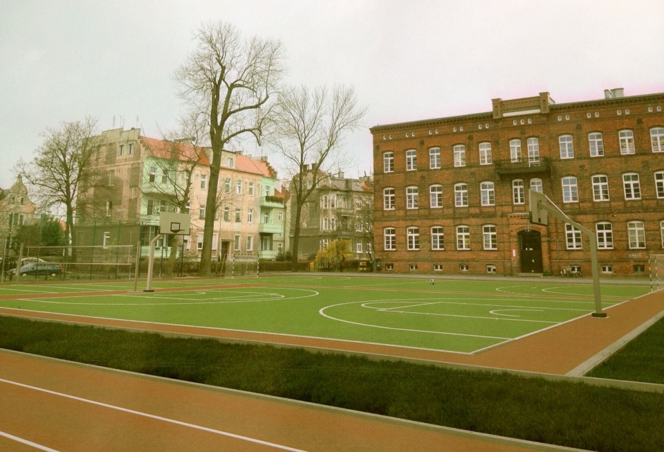 Tak będą wyglądać boiska w "piątce" [fot. Urząd Miejski w Brzegu]