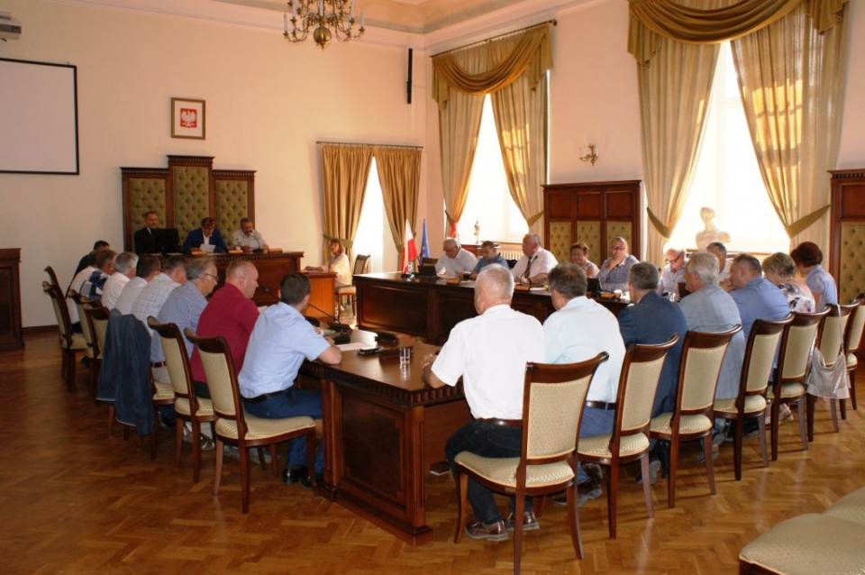 Sesja Rady Powiatu Nyskiego [fot.Starostwo Powiatowe w Nysie]
