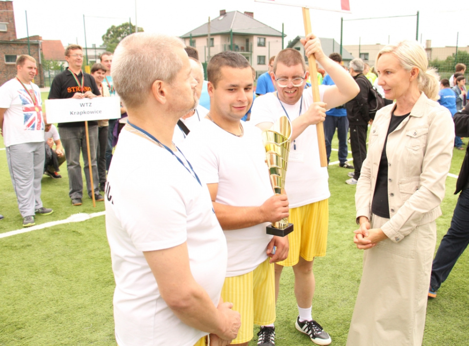 Sport niepełnosprawnych. II Igrzyska LZS osób niepełnosprawnych. Dobrzeń Wielki 18.09.2015 [fot. Donat Przybylski]