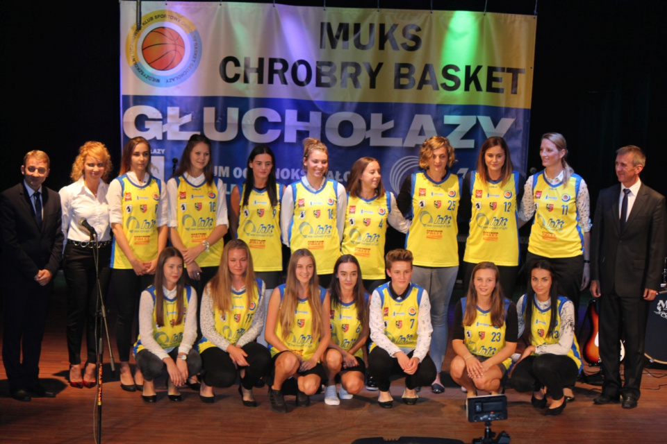 MUKS Chrobry Basket Głuchołazy - drużyna, która ruszy do walki o punkty w zapleczu kobiecej ekstraklasy [fot. Przemysław Pastucha]