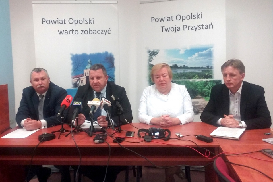 Konferencja prasowa w sprawie nieprzyjmowania wsparcia finansowego od Opola [fot. Monika Pawłowska]