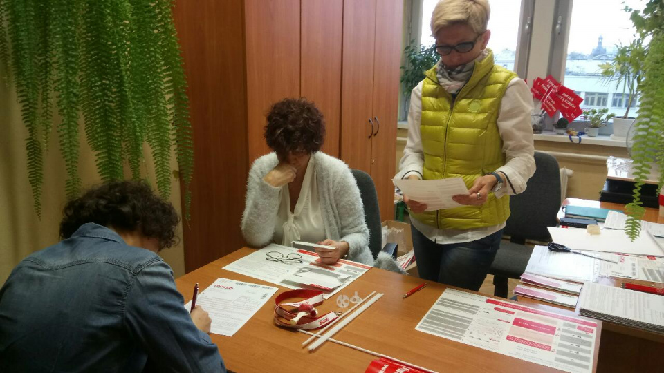 Akcja rejestracji dawców szpiku w Izbie Skarbowej w Opolu [fot. Agnieszka Stefaniak]