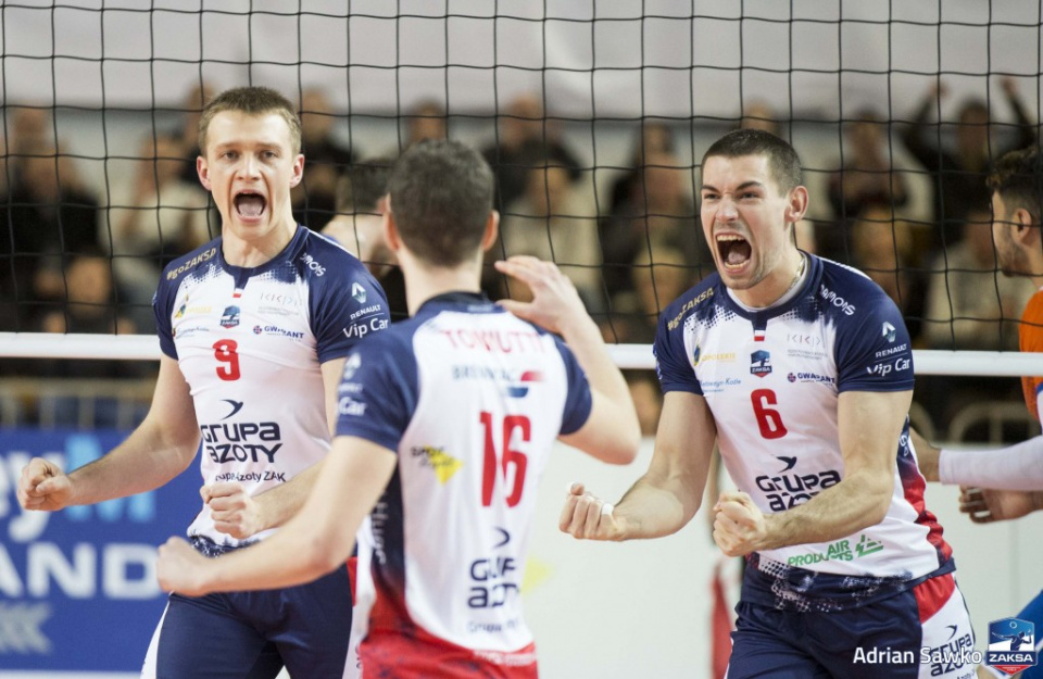 ZAKSA w meczu II kolejki Ligi Mistrzów wygrała z Noliko Maaseik 3:0 [fot. Adrian Sawko/ZAKSA Kędzierzyn - Koźle]