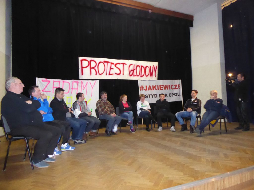 Protest głodowy w Dobrzeniu Wielkim przeciwko powiększeniu Opola [fot. Piotr Wrona]