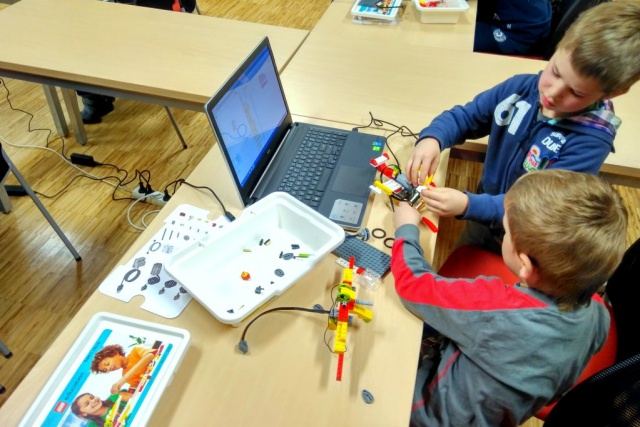 Dzieci z Gogolina uczą się programować i konstruować