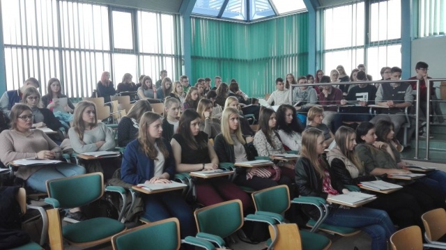 Licealiści poznali nowe kierunki i specjalności na Uniwersytecie Opolskim