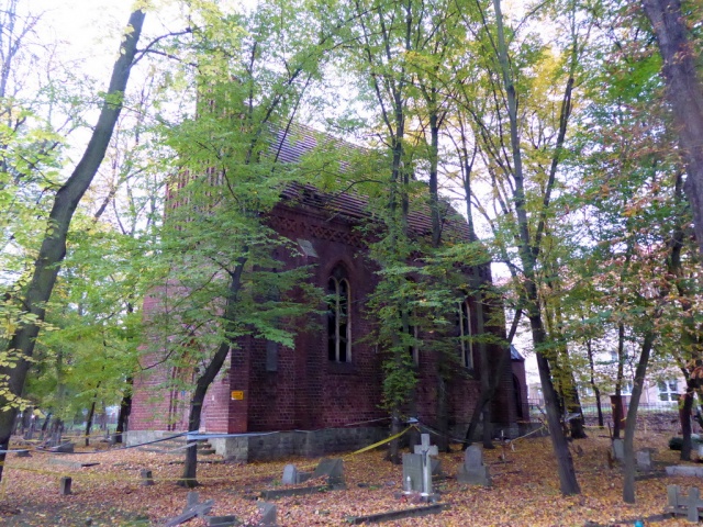 Ratusz nie kupi zabytkowej kaplicy na cmentarzu przy ulicy Wrocławskiej w Opolu
