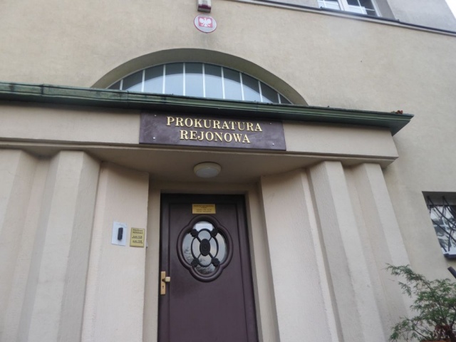Prokuratura skierowała akt oskarżenia wobec trzech napastników z Grodkowa. Bili i kradli, by mieć pieniądze na alkohol