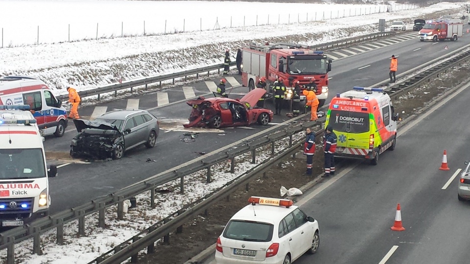 Groźny wypadek na brzeskim odcinku A4 [fot. brzeg24.pl]