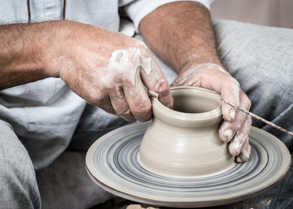 W domu kultury w Dziergowicach będzie pracownia ceramiczna [fot. Pixabaya]